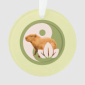Zen Capybara Yin Yang Ornament (voorkant)