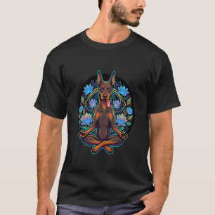 Zen Dobermann Tong Uit Hondenmeditatie Lotus Kunst T-shirt