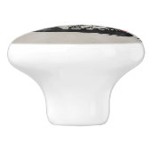 Zen Enso Circle en Sakura Branches Keramische Knop (Zijkant)