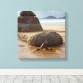 Zen gestapelde stulders op strand canvas afdruk (Insitu (Houten vloer))