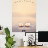 Zen Lotusbloemen bij Schemering Poster (Thuiskantoor)