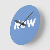 Zen, mindfulness, eenvoudig, blauw en wit ronde klok (Hoek)