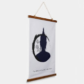 Zen Quote: Wijsheid en Meditatie Hangend Wandkleed (Gebogen)