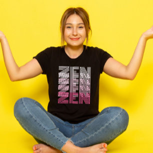 ZEN Roze monochroom Retro 70s Typografie Yoga T-shirt