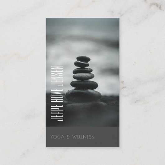 Zen Stones Yoga & Wellness Black en White Busine Visitekaartje (Voorkant)