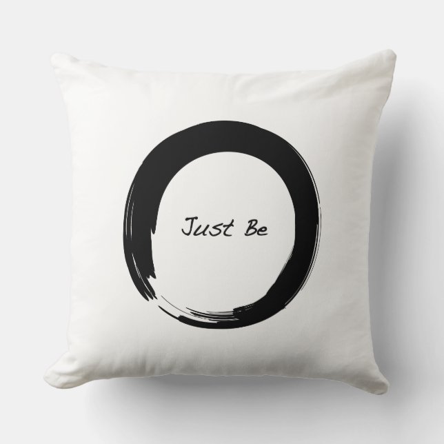 Zen-symbool met "Just be" Kussen (Voorkant)