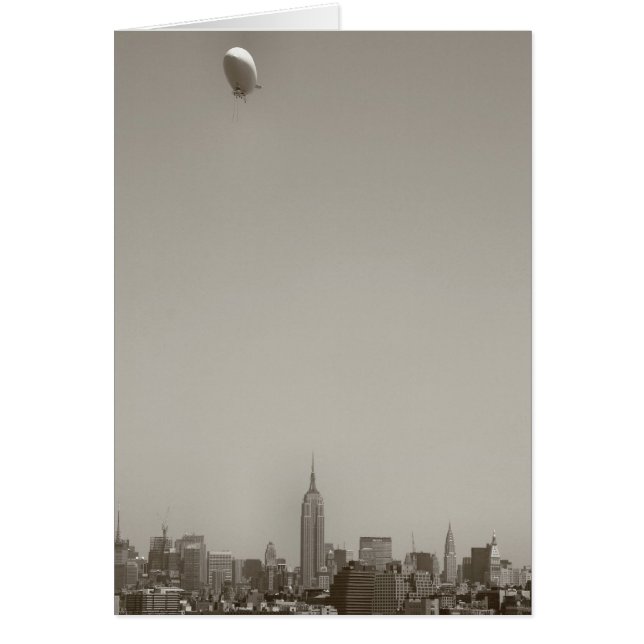 Zeppelin Over Manhattan, New York City (Voorkant)