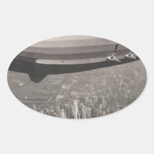 Zeppelin over New York City Ovale Sticker (Voorkant)