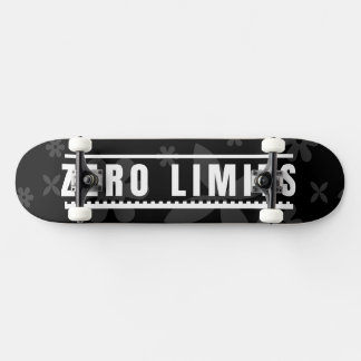 Zero Limits Donkere Bloemrijke Esthetische Naadloo Persoonlijk Skateboard