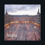 zES009 MADRID Plaza Mayor Spanje - Fridge Magnet<br><div class="desc">Hier vind je het souvenir van je vakantie. Deze categorie bevat kogelvrije magneten van vele plaatsen in Spanje. Verbaasd vrienden en familieleden met de unieke souvenirs van je geweldige reis! Probeer ons!</div>