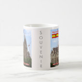 zES013 BARCELONA Basilica Sagrada Familia, Koffiemok (Center)