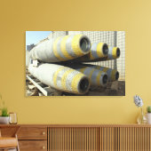 Zes GBU-12 bommen zitten in een rek Canvas Afdruk (Insitu (Woonkamer))