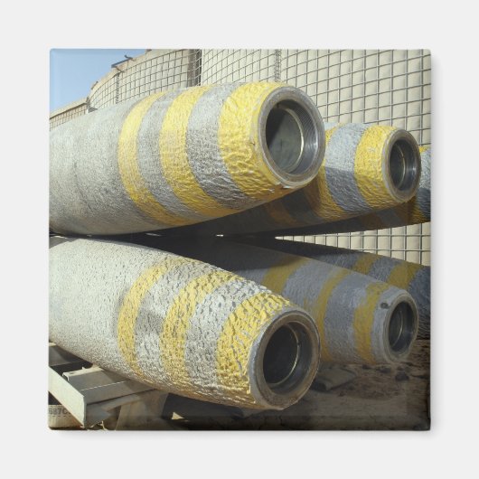 Zes GBU-12 bommen zitten in een rek Magneet (Voorkant)