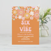 Zes is een vibe Groovy Retro Floral 6e verjaardag Kaart (Staand voorkant)
