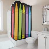 Zes kleurrijke kleurpotloden douchegordijn (In situ)