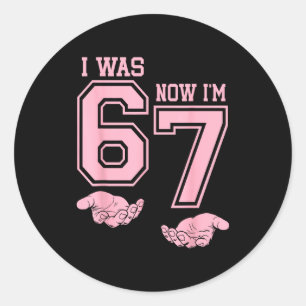 Zes Zeven Meme 7 Jaar Oud Verjaardagsshirt Was 6 N Ronde Sticker