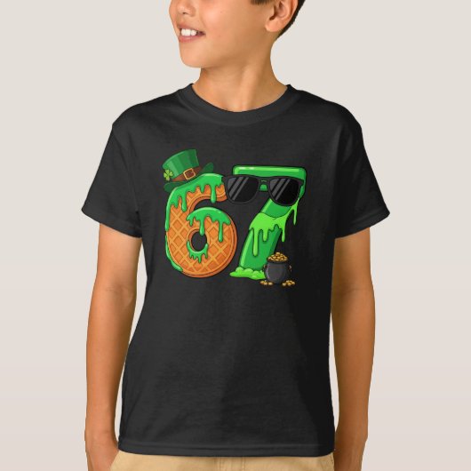 zes zeven meme St. Patrick dag 2026 T-shirt (Voorkant)