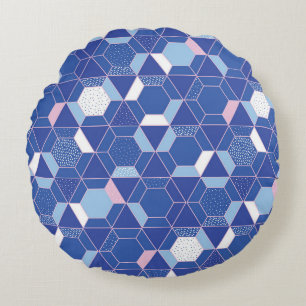 Zeshoeken, driehoeken: geometrisch abstract patroo rond kussen