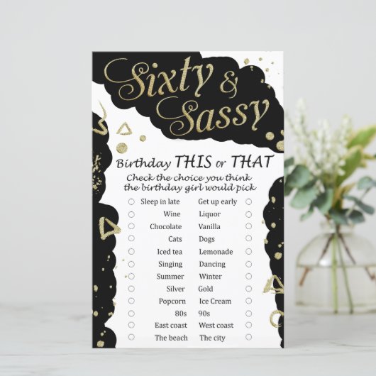 Zestig en sassy Birthday dit of dat spel (Staand voorkant)