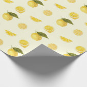 Zesty Lemon Citrus Pattern in Yellow and Green Cadeaupapier (Hoek)