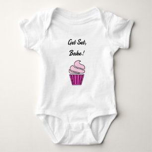 Zet de roze cupcake op zijn plaats romper