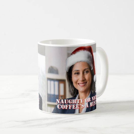 Zet een kerstmuts op | Grappig Kantoor vakantie fe Koffiemok (Voorkant rechts)