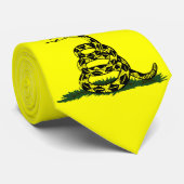 ZET ME NIET, de Gadsden vlag Rood op Geel Stropdas (Opgerold)