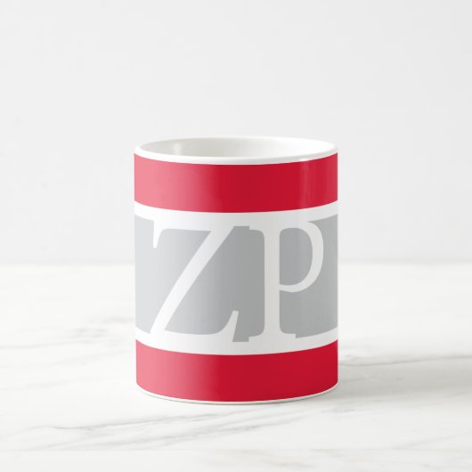 Zeta Rho Mok (Center)