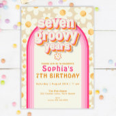 Zeven groovy jaren Daisy Rainbow Verjaardag Uitnod Kaart