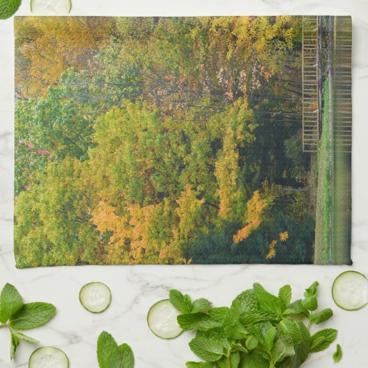 Zeven Herfst Bridge II Autumn Landschap Theedoek (Gevouwen)