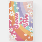 Zeven is een Vibe Retro Rainbow 7e verjaardag Spandoek (Verticaal)