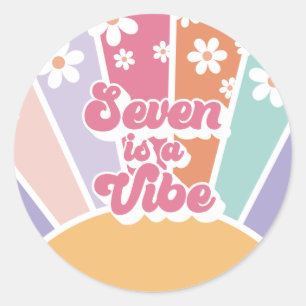 Zeven is een Vibe Retro Zonneschijn Regenboog Made Ronde Sticker