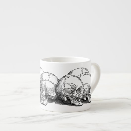 Zeven  schedels espresso kop (Voorkant rechts)