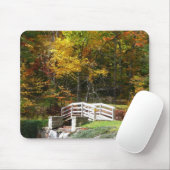 Zeven Springs Fall Bridge I Herfstlandschap Muismat (Met muis)