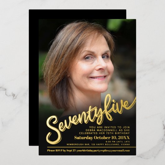 Zeven vijf 75e verjaardag aangepaste foto zwart go folie uitnodiging (Voorkant / Achterkant)