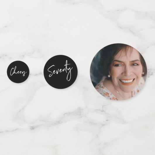 zeventig | Zwart & Wit Moderne 70e Verjaardag Foto Confetti (Achterkanten)