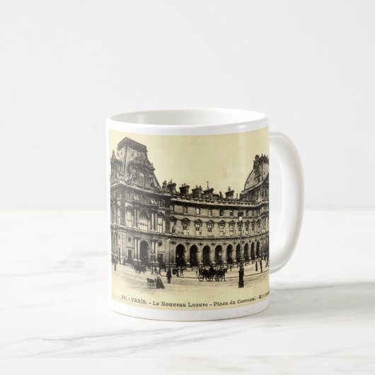 ZHR0035  1905 Louvre, Parijs, Frankrijk Koffiemok (Voorkant rechts)