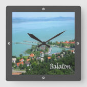 zHU009 BALATON, Hongarije, Europa, Vierkante Klok (Voorkant)