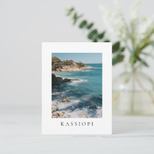 Zicht op de kust van het dorp Kassiopi, Corfu Briefkaart