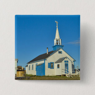 Zicht op een blauwe en witte kerk in de Dene-stam Vierkante Button 5,1 Cm