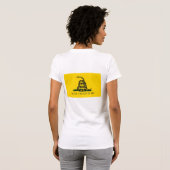 Zie beide kanten op me - Gadsden vlag - T-shirt (Achterkant volledig)