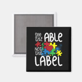 Zie het label Autistic Puzzle Autisme niet Magneet (Voorkant / Achterkant)