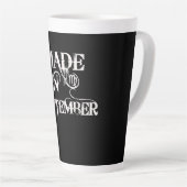 Zie je september | Birthday Gift | Virgo Zodiac Latte Mok (Rechterhoek)