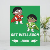 Zieke jongen super held krijgen goed (Staand voorkant)