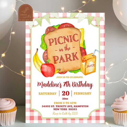 Zieke rode picknick verjaardagsfeest uitnodiging