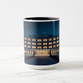 Ziekenhuis bij nacht: 24/7 zorg & toewijding Mok (Midden)