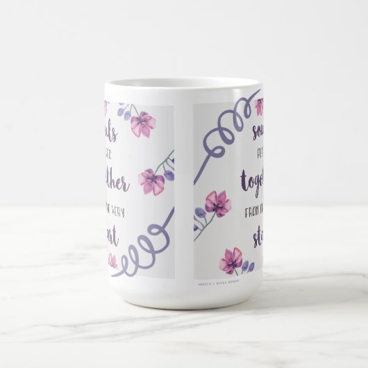 Zielen versmolten van bij het begin koffiemok (Center)