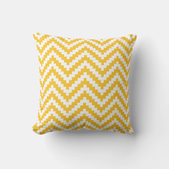 Zigzag Chevron Block Stripe in Canary Yellow Kussen (Voorkant)