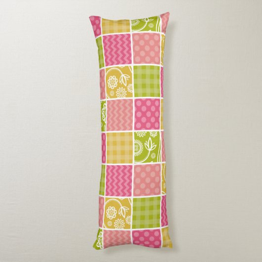 Zigzag, Chevron, Polka Dots, Gingham, Patchwork Lichaamskussen (Achterkant (Verticaal))