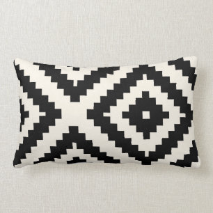 Zigzag Geometric Pattern Black and Cream Kussen